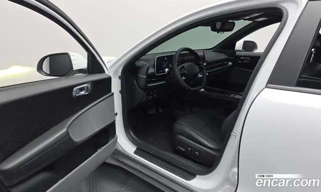 Hyundai Ioniq 6 2023 0.1 автомат (гидро), миниатюра 10