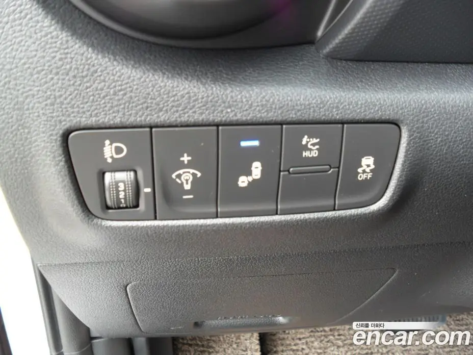 Hyundai Kona 2017 1.6 автомат (гидро), фото 14