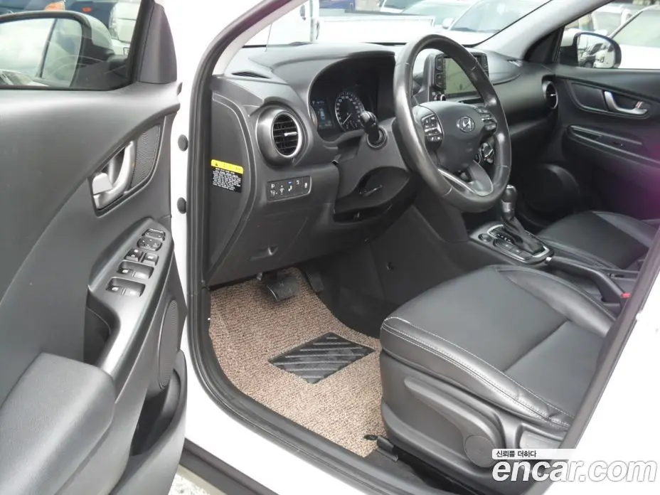 Hyundai Kona 2017 1.6 автомат (гидро), фото 8