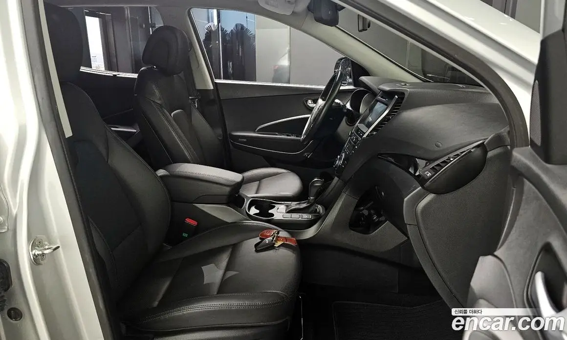 Hyundai Santa Fe 2015 2.0 автомат (гидро), фото 10 Hyundai Santa Fe 2015 2.0 автомат (гидро), фото 10