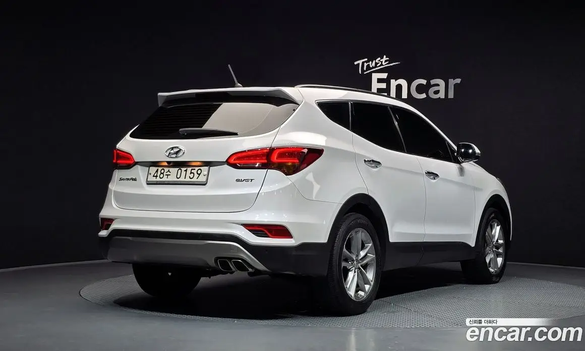 Hyundai Santa Fe 2016 2.0 автомат (гидро), фото 2 Hyundai Santa Fe 2016 2.0 автомат (гидро), фото 2