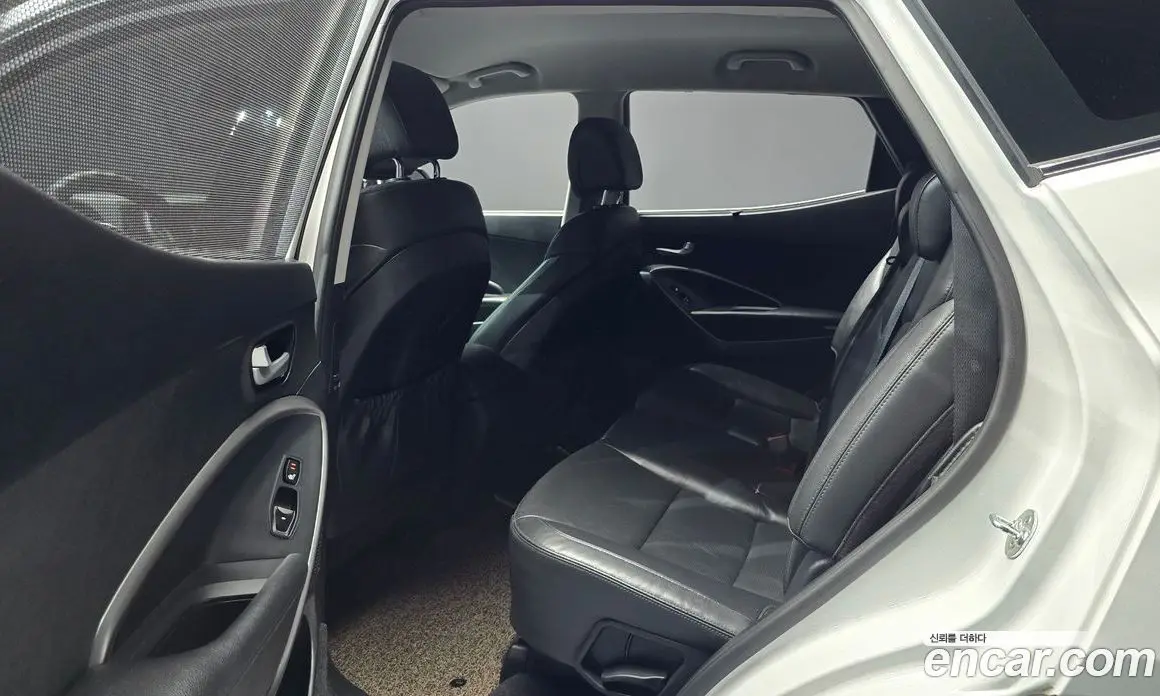 Hyundai Santa Fe 2016 2.0 автомат (гидро), фото 18 Hyundai Santa Fe 2016 2.0 автомат (гидро), фото 18