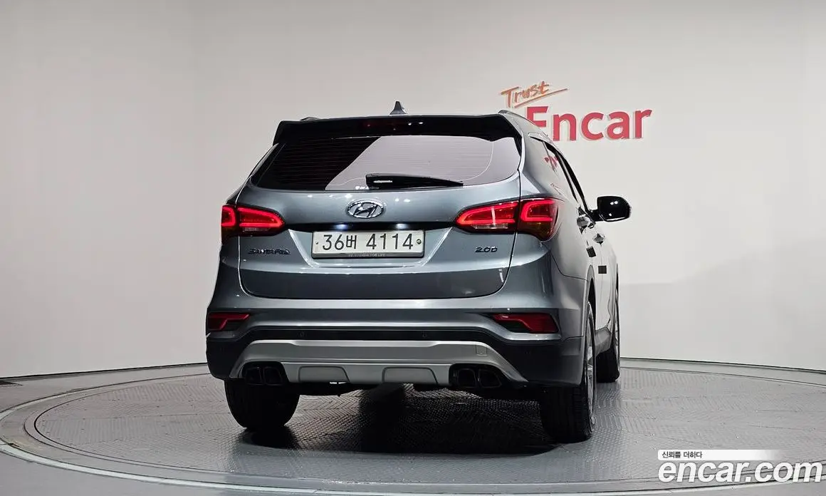 Hyundai Santa Fe 2017 2.0 автомат (гидро), фото 4
