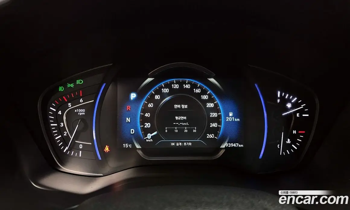 Hyundai Santa Fe 2018 2.0 автомат (гидро), фото 8