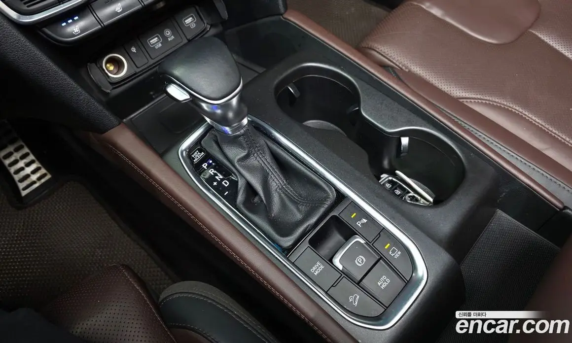 Hyundai Santa Fe 2018 2.0 автомат (гидро), фото 9