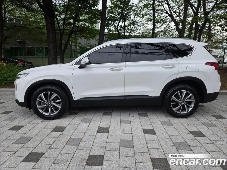 Hyundai Santa Fe 2019 2.0 автомат (гидро), фото 5 Hyundai Santa Fe 2019 2.0 автомат (гидро), фото 5