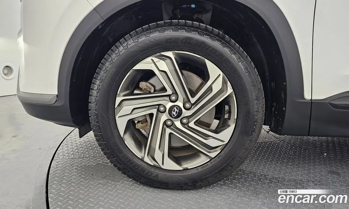 Hyundai Santa Fe 2022 2.5 автомат (гидро), фото 5