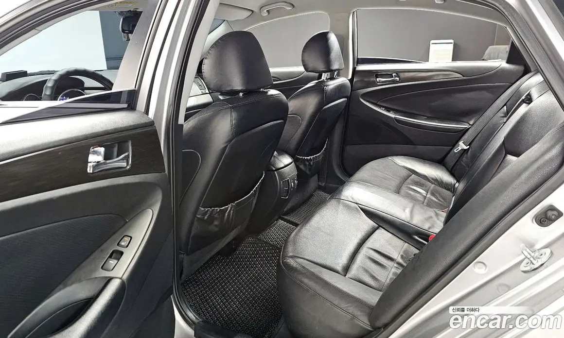 Hyundai Sonata 2011 2.0 автомат (гидро), фото 11 Hyundai Sonata 2011 2.0 автомат (гидро), фото 11