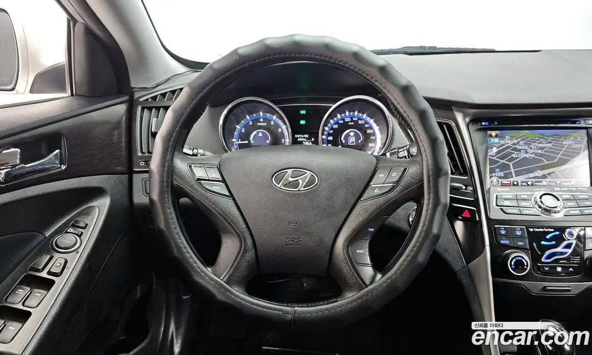 Hyundai Sonata 2011 2.0 автомат (гидро), фото 12 Hyundai Sonata 2011 2.0 автомат (гидро), фото 12