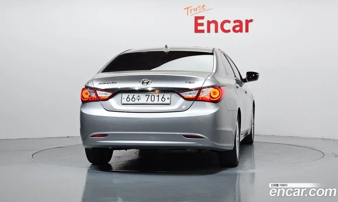 Hyundai Sonata 2011 2.0 автомат (гидро), фото 4 Hyundai Sonata 2011 2.0 автомат (гидро), фото 4