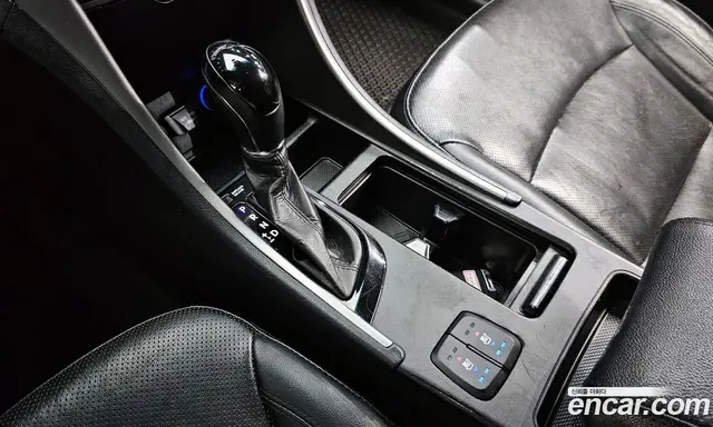 Hyundai Sonata 2011 2.0 автомат (гидро), миниатюра 9 Hyundai Sonata 2011 2.0 автомат (гидро), миниатюра 9