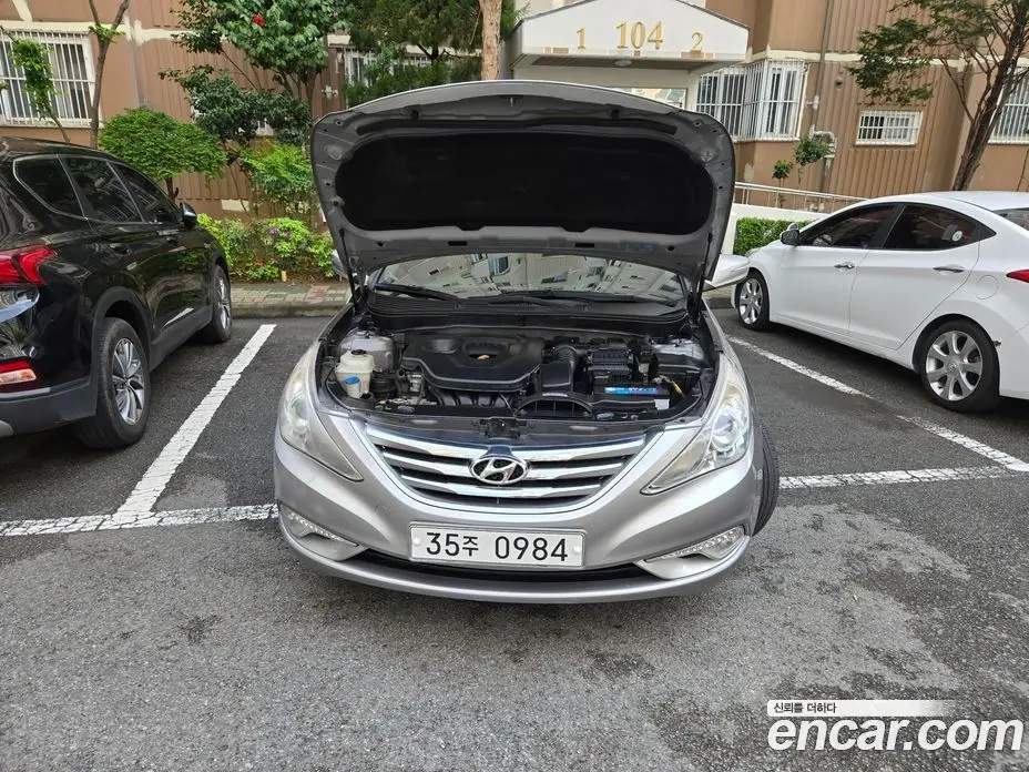Hyundai Sonata 2012 2.0 автомат (гидро), фото 16 Hyundai Sonata 2012 2.0 автомат (гидро), фото 16