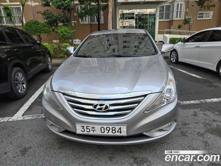 Hyundai Sonata 2012 2.0 автомат (гидро), фото 18 Hyundai Sonata 2012 2.0 автомат (гидро), фото 18