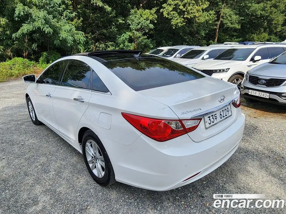 Hyundai Sonata 2012 2.0 автомат (гидро), фото 18 Hyundai Sonata 2012 2.0 автомат (гидро), фото 18