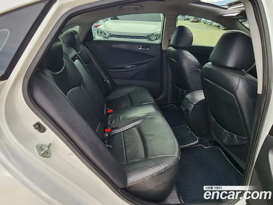 Hyundai Sonata 2012 2.0 автомат (гидро), фото 9 Hyundai Sonata 2012 2.0 автомат (гидро), фото 9