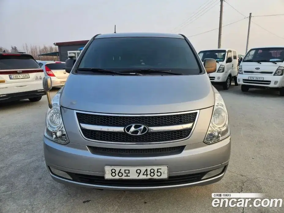 Hyundai Starex 2013 2.5 автомат (гидро), фото 2 Hyundai Starex 2013 2.5 автомат (гидро), фото 2