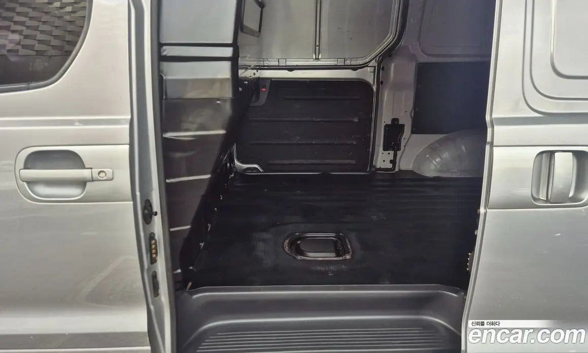 Hyundai Starex 2016 2.5 автомат (гидро), фото 14 Hyundai Starex 2016 2.5 автомат (гидро), фото 14