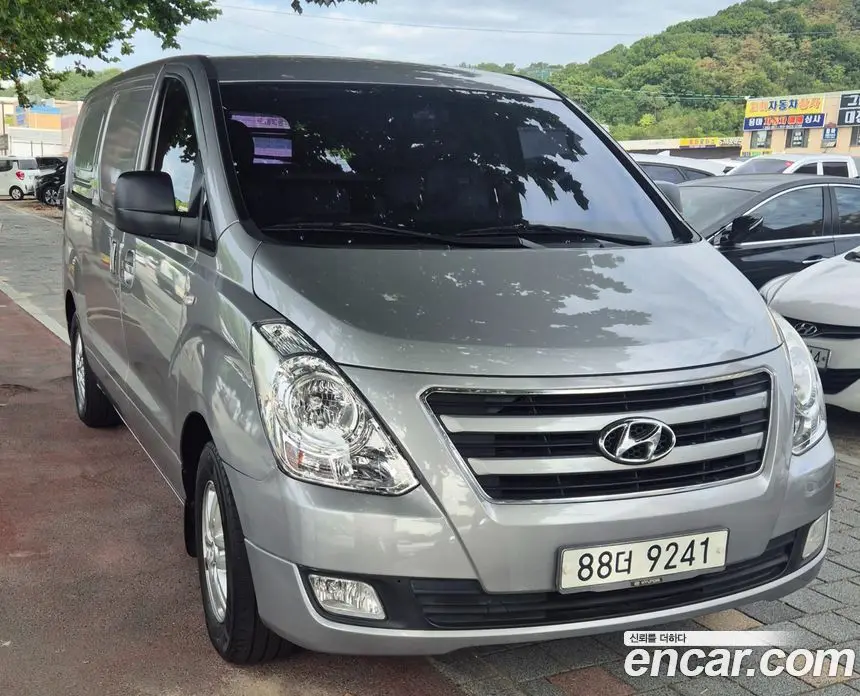 Hyundai Starex 2016 2.5 автомат (гидро), фото 3 Hyundai Starex 2016 2.5 автомат (гидро), фото 3