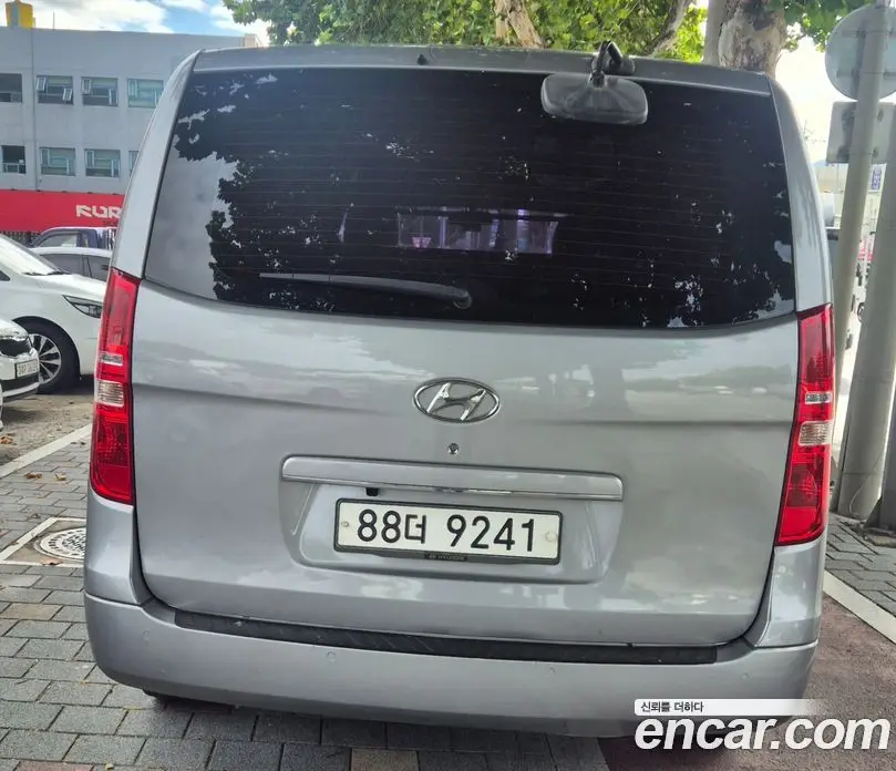 Hyundai Starex 2016 2.5 автомат (гидро), фото 4 Hyundai Starex 2016 2.5 автомат (гидро), фото 4