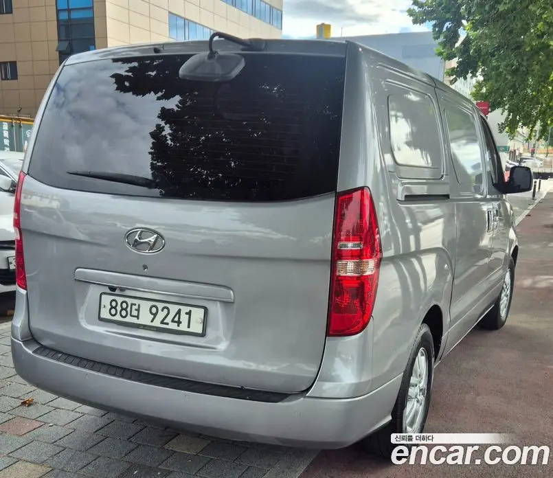 Hyundai Starex 2016 2.5 автомат (гидро), фото 6 Hyundai Starex 2016 2.5 автомат (гидро), фото 6