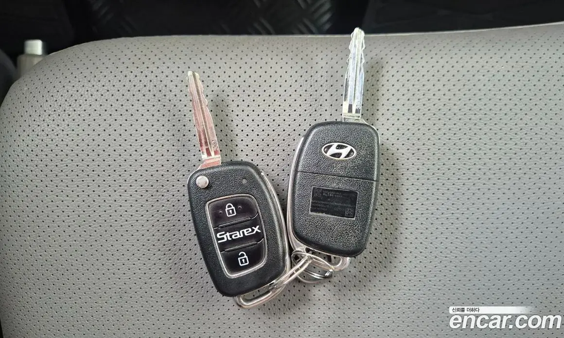 Hyundai Starex 2016 2.5 автомат (гидро), фото 7 Hyundai Starex 2016 2.5 автомат (гидро), фото 7