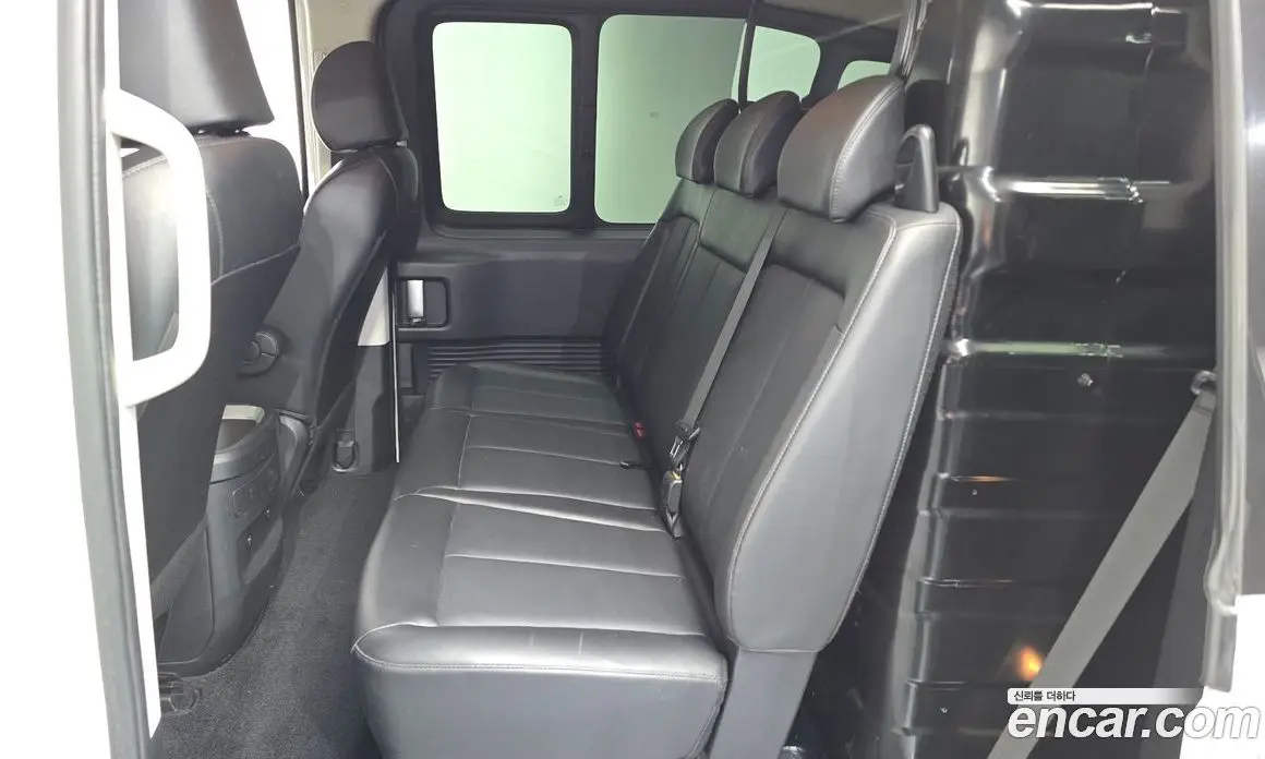 Hyundai Staria 2022 2.2 автомат (гидро), фото 11