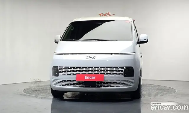 Hyundai Staria 2022 2.2 автомат (гидро), миниатюра 3