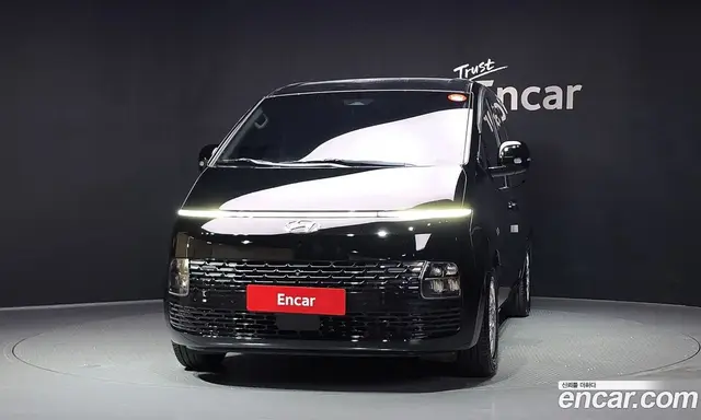 Hyundai Staria 2022 3.5 автомат (гидро), миниатюра 3