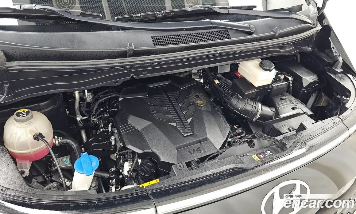 Hyundai Staria 2022 3.5 автомат (гидро), фото 6