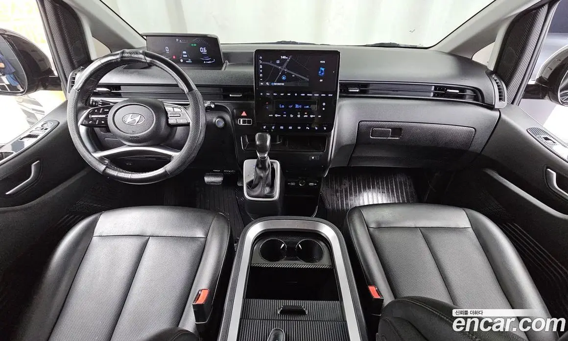 Hyundai Staria 2022 3.5 автомат (гидро), фото 10