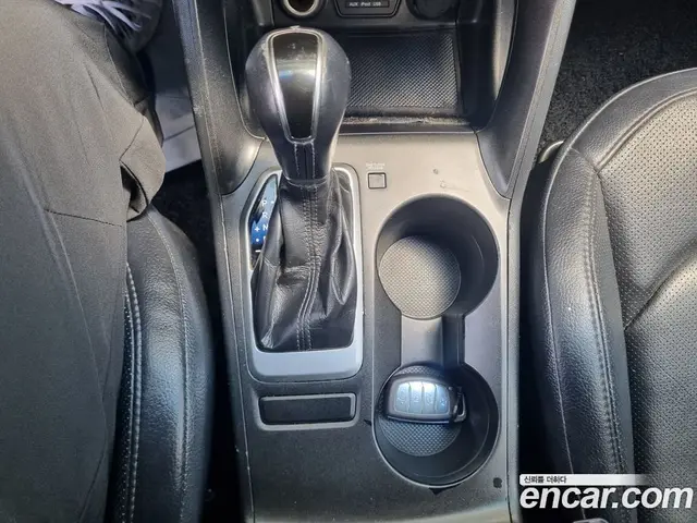 Hyundai Tucson 2013 2.0 автомат (гидро), миниатюра 8