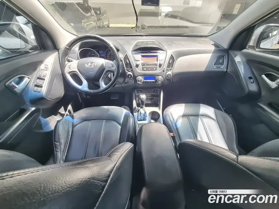 Hyundai Tucson 2013 2.0 автомат (гидро), фото 10