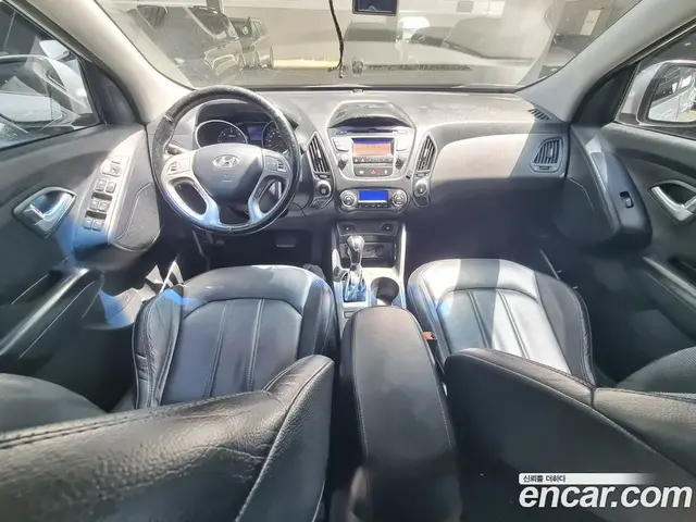 Hyundai Tucson 2013 2.0 автомат (гидро), миниатюра 10