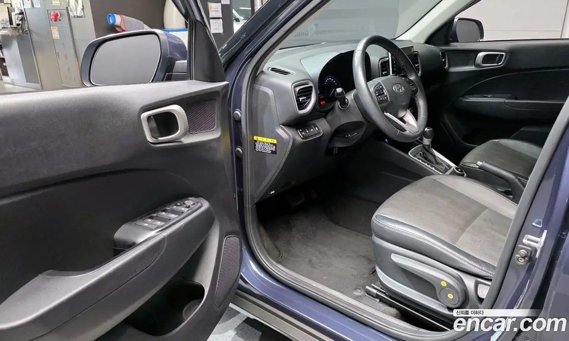 Hyundai Venue 2019 1.6 автомат (гидро), фото 13
