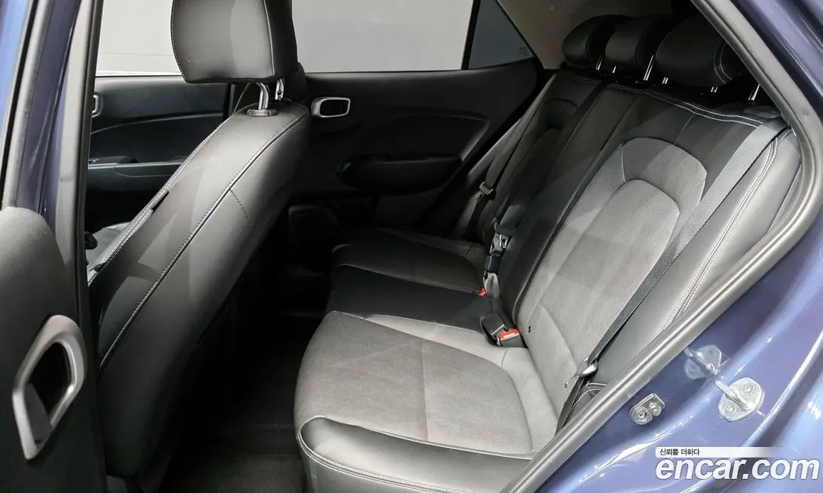 Hyundai Venue 2019 1.6 автомат (гидро), фото 18