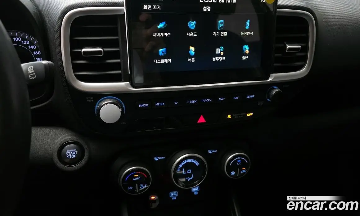 Hyundai Venue 2019 1.6 автомат (гидро), фото 20