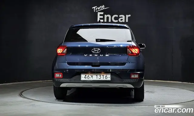Hyundai Venue 2019 1.6 автомат (гидро), миниатюра 4