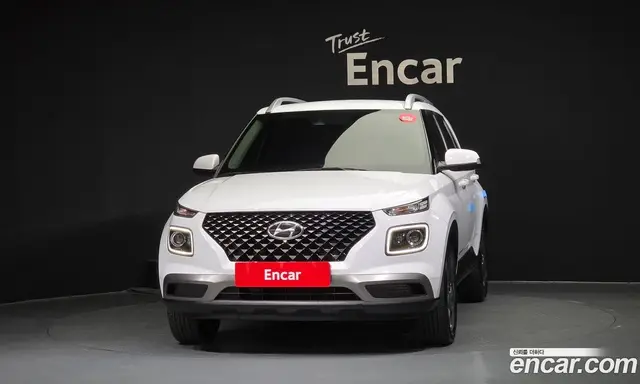 Hyundai Venue 2020 1.6 автомат (гидро), миниатюра 3 Hyundai Venue 2020 1.6 автомат (гидро), миниатюра 3