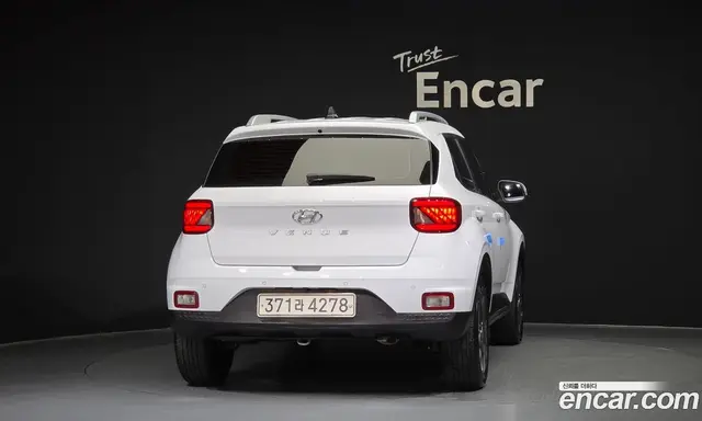 Hyundai Venue 2020 1.6 автомат (гидро), миниатюра 4 Hyundai Venue 2020 1.6 автомат (гидро), миниатюра 4