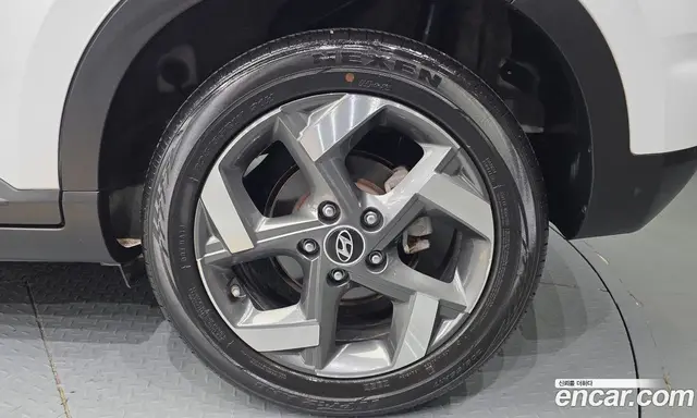Hyundai Venue 2020 1.6 автомат (гидро), миниатюра 7 Hyundai Venue 2020 1.6 автомат (гидро), миниатюра 7