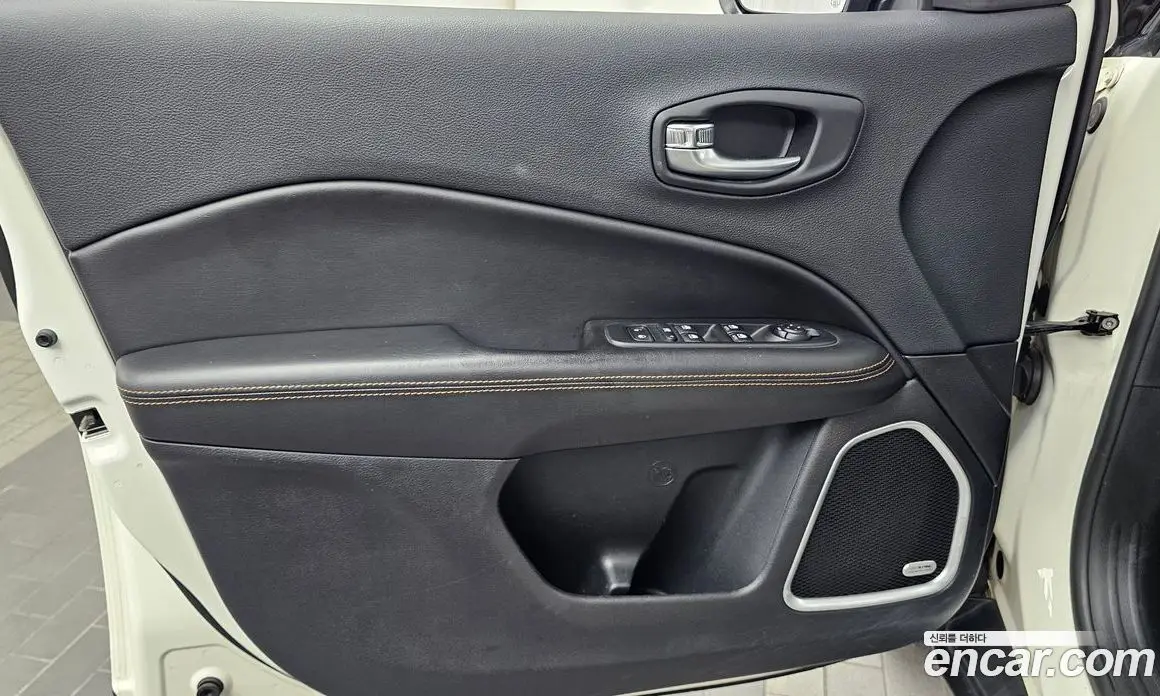 Jeep Compass 2019 2.4 автомат (гидро), фото 14
