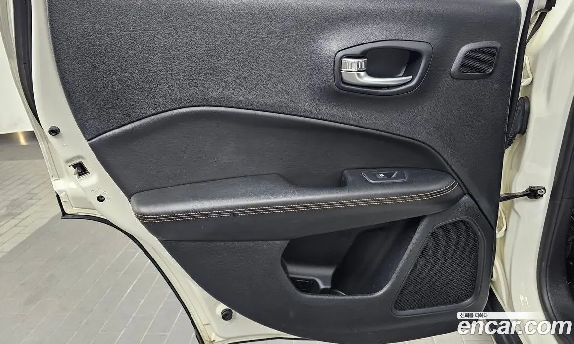 Jeep Compass 2019 2.4 автомат (гидро), фото 15