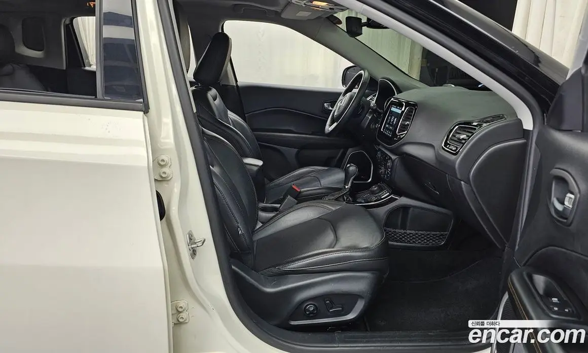 Jeep Compass 2019 2.4 автомат (гидро), фото 16