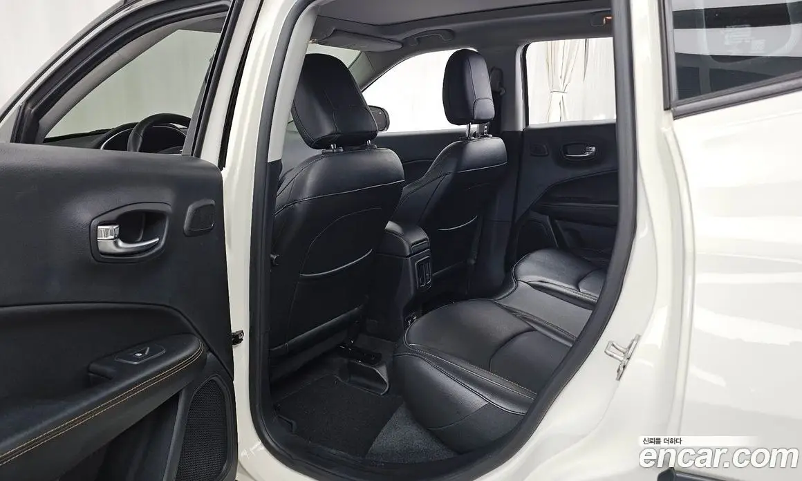 Jeep Compass 2019 2.4 автомат (гидро), фото 17