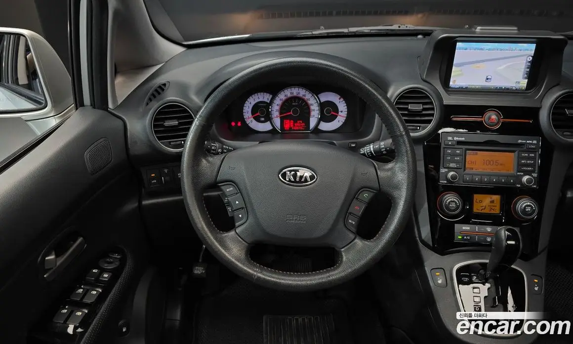 Kia Carens 2009 2.0 автомат (гидро), фото 13