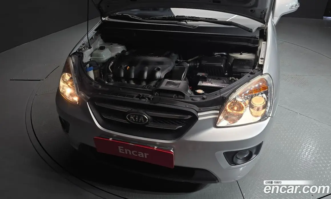 Kia Carens 2009 2.0 автомат (гидро), фото 6