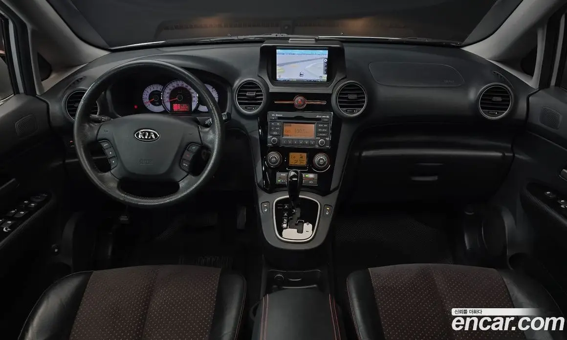 Kia Carens 2009 2.0 автомат (гидро), фото 7