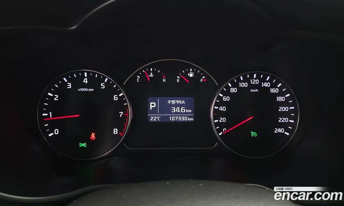 Kia Carens 2013 2.0 автомат (гидро), фото 8 Kia Carens 2013 2.0 автомат (гидро), фото 8