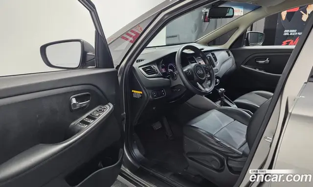 Kia Carens 2013 2.0 автомат (гидро), миниатюра 10 Kia Carens 2013 2.0 автомат (гидро), миниатюра 10