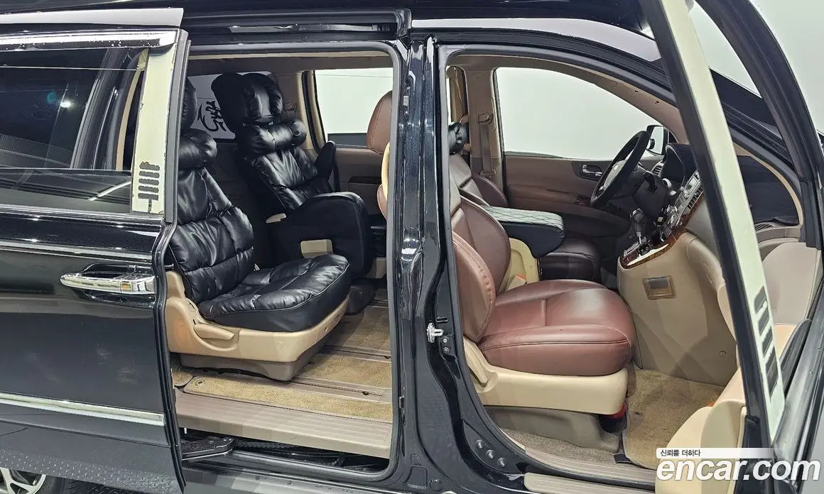 Kia Carnival 2013 2.2 автомат (гидро), фото 17 Kia Carnival 2013 2.2 автомат (гидро), фото 17